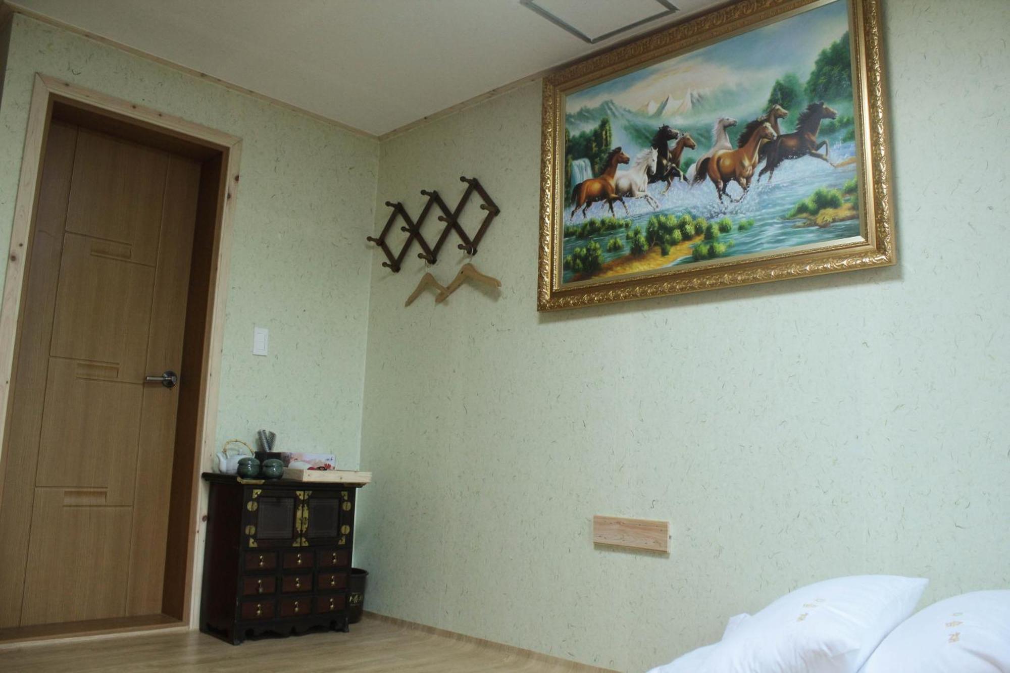 Dasomchae Hanok Stay Gwangju Metropolitan City Phòng bức ảnh