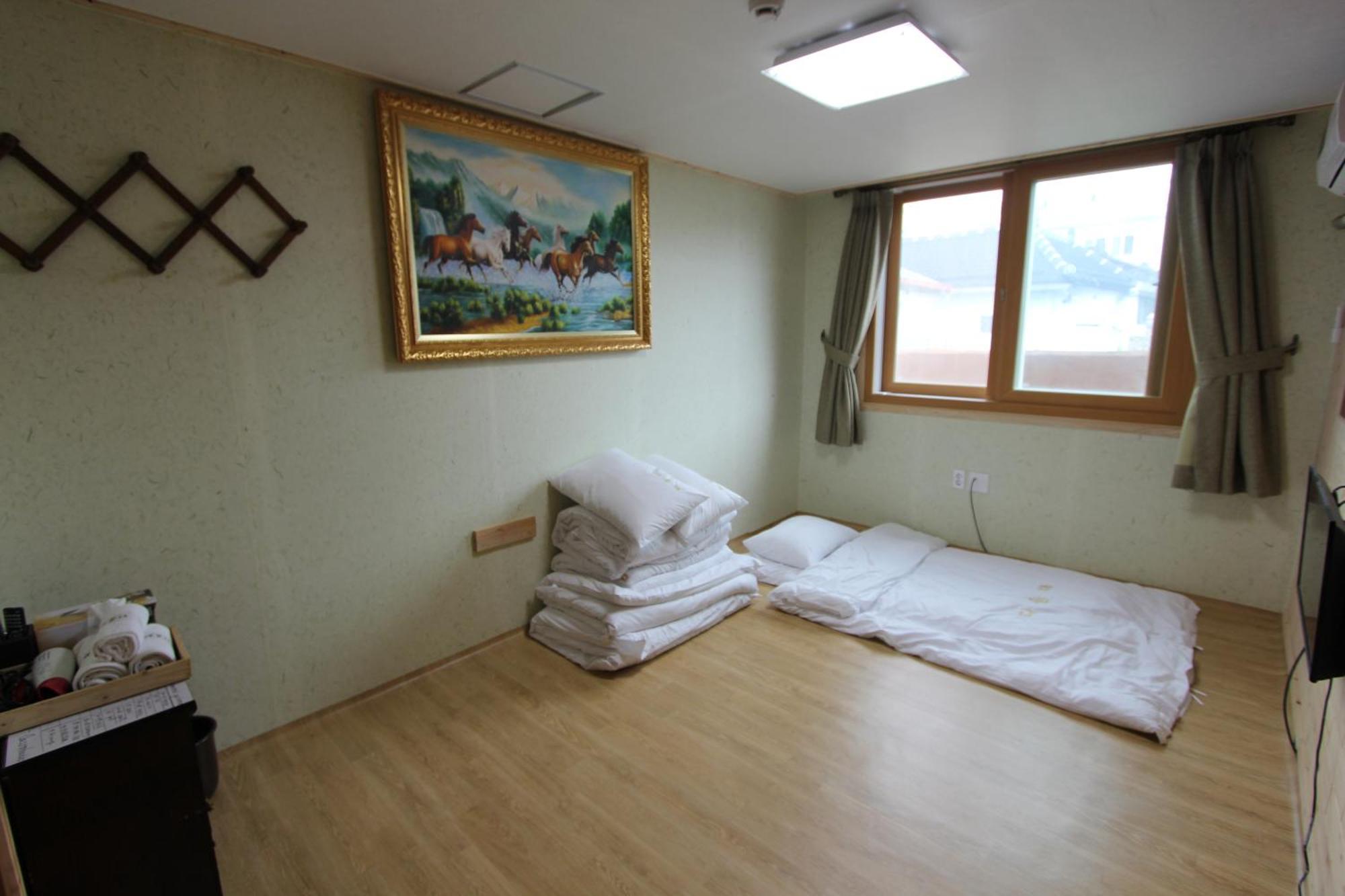 Dasomchae Hanok Stay Gwangju Metropolitan City Phòng bức ảnh